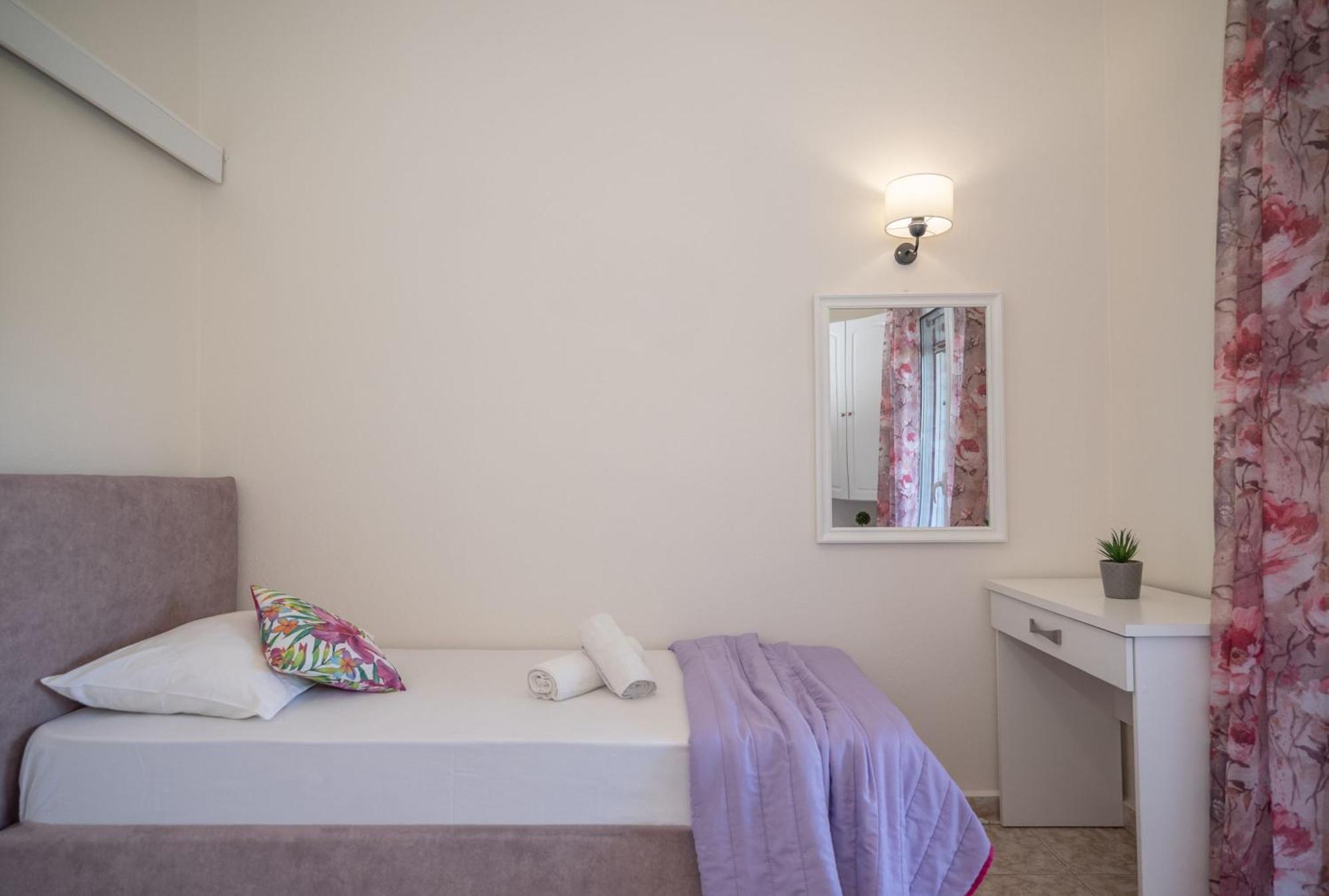 אליקאנאס Kamara Apartments מראה חיצוני תמונה